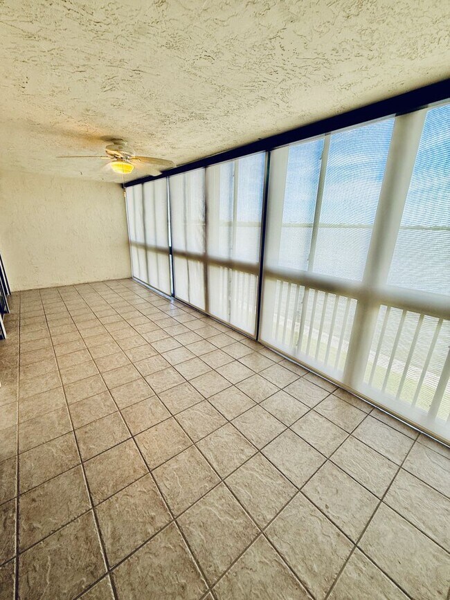 Building Photo - 250 S Sykes Creek Pkwy