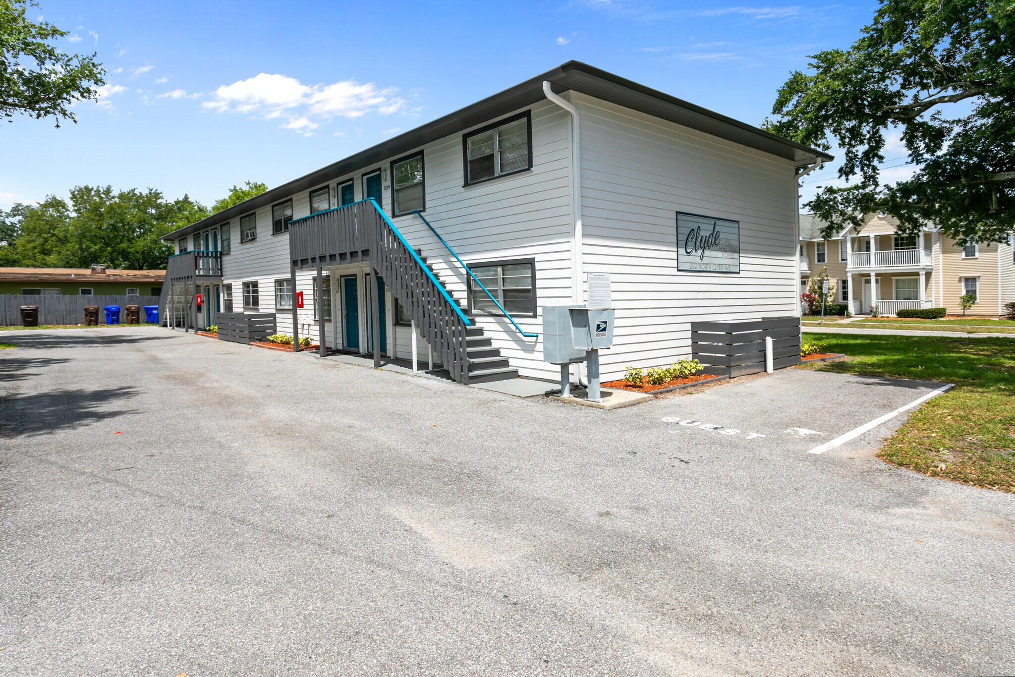 Building Photo - 226 N Clyde Ave