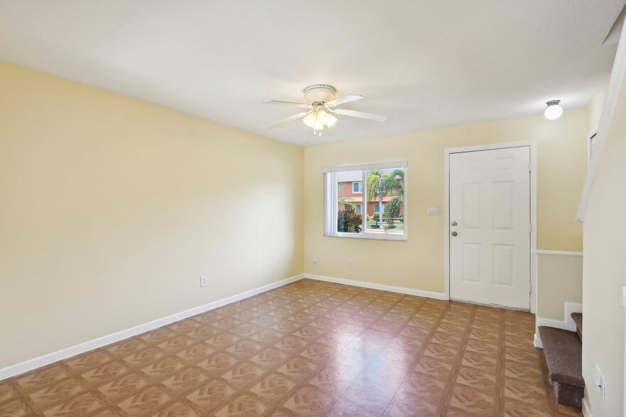 Building Photo - 12006 Pepperdine Pl