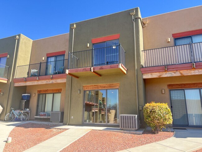 Building Photo - TWO STORY CONDO - RIMROCK/MONTEZUMA- BEAVER CREEK RD