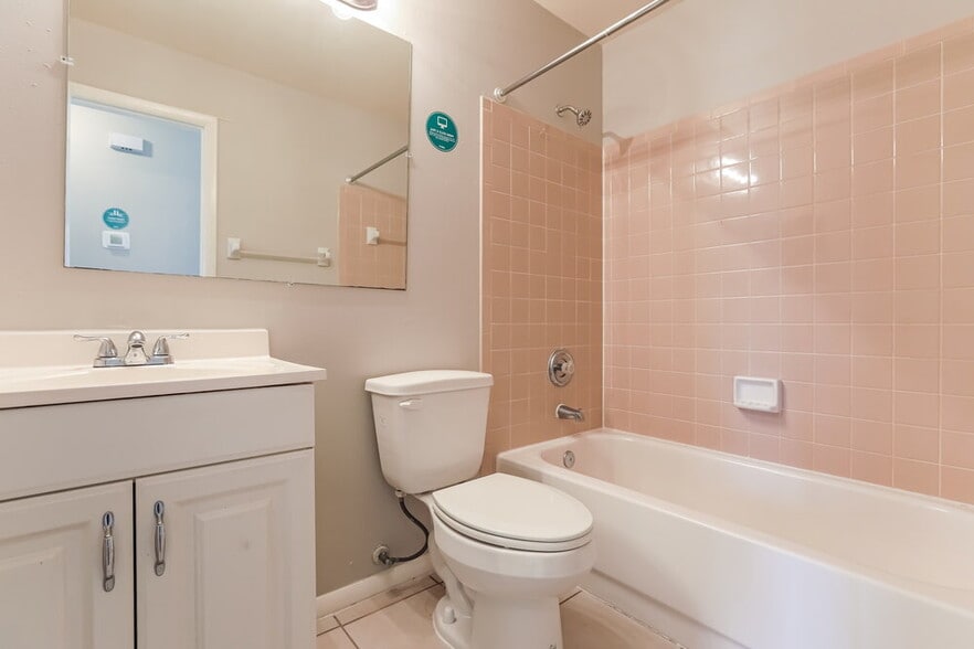 Building Photo - 7574 Mesa St