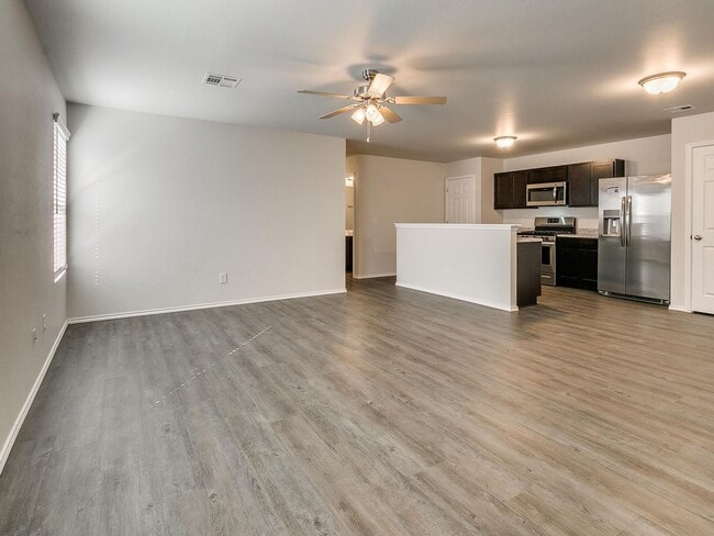 Building Photo - Back-to-School Rush & Save $250 on Your First Month’s Rent! | 3-bed, 2-bath Duplex in Redstone Ranch