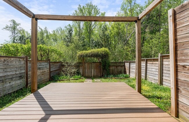 Building Photo - Ideal 3-Bedroom Cottage in Powell Place Pittsboro Available Mid January