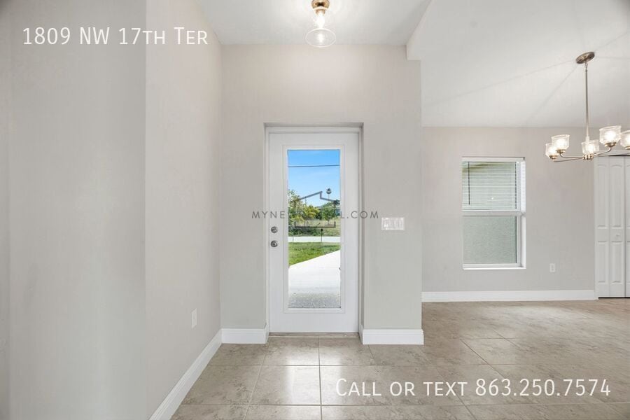 Building Photo - 1809 NW 17th Terrace