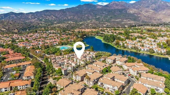 Building Photo - 205 Montana Del Lago Dr