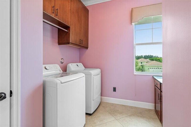 Building Photo - 15938 Rain Lilly Way