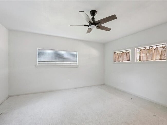 Building Photo - 2290 Orange Ave