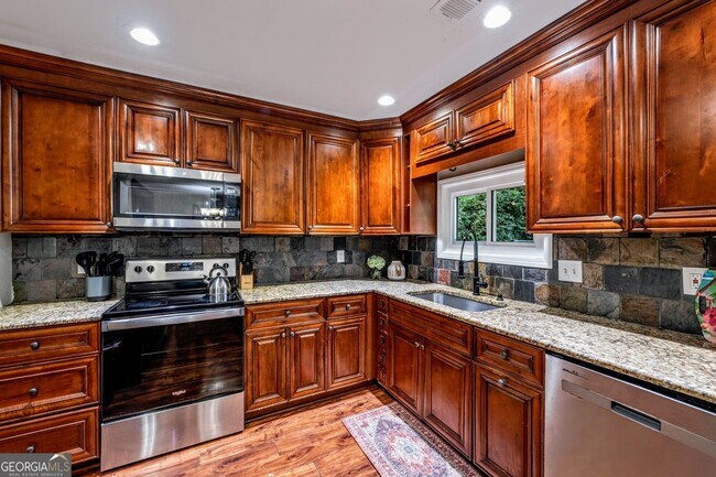 Building Photo - 2660 Indian Lake Dr