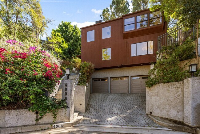 Building Photo - 4006 Milaca Pl
