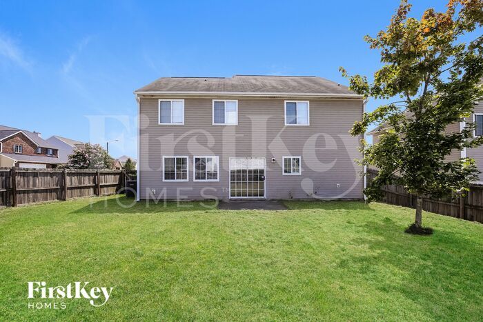 Building Photo - 811 Brantford Dr
