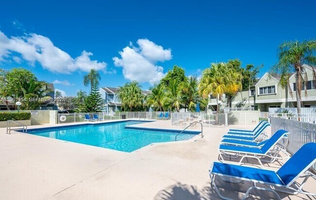 Building Photo - 17500 NW 67th Pl