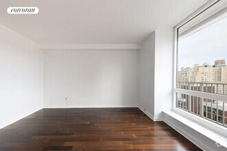 Building Photo - 340 E 23rd St