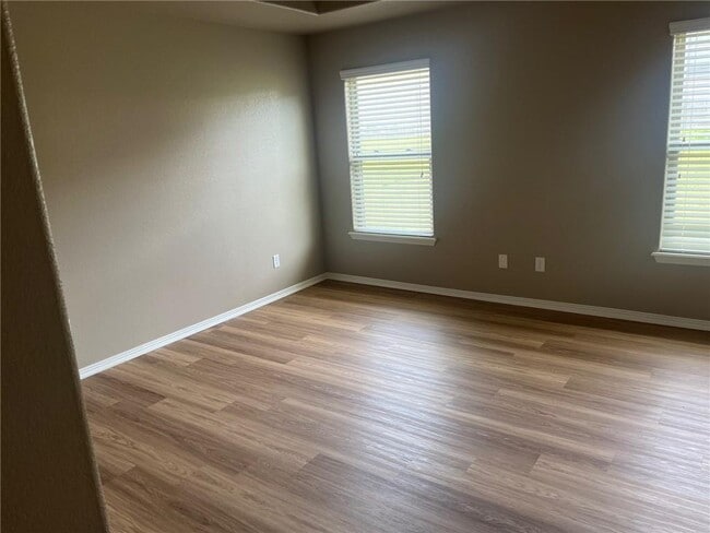 Building Photo - 2932 Cherry Knoll Cir