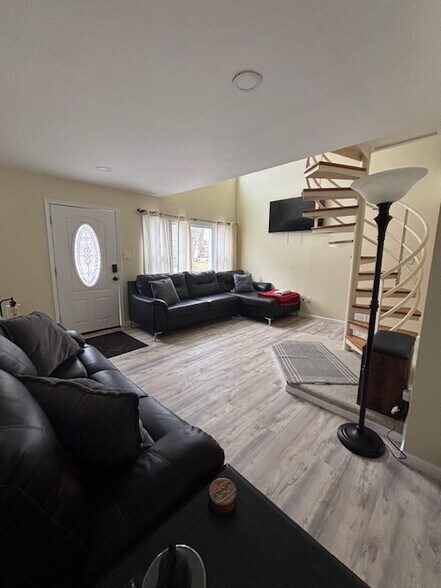 Living Room - 2972 Madison Ave