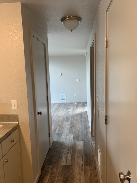 Building Photo - 5031 Sunnyside Blvd