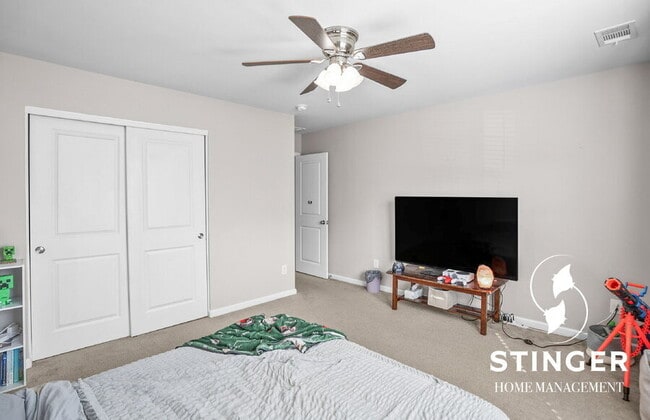 Building Photo - 12 Tugaloo Dr