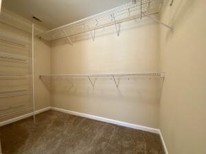 Building Photo - 1120 Hunters Cove