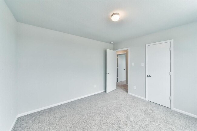 Building Photo - 2323 Honey Heights Ln