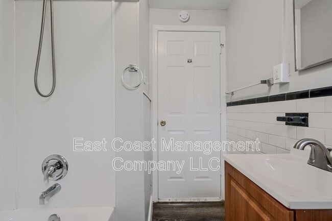 Building Photo - 2525 Boarman Ave