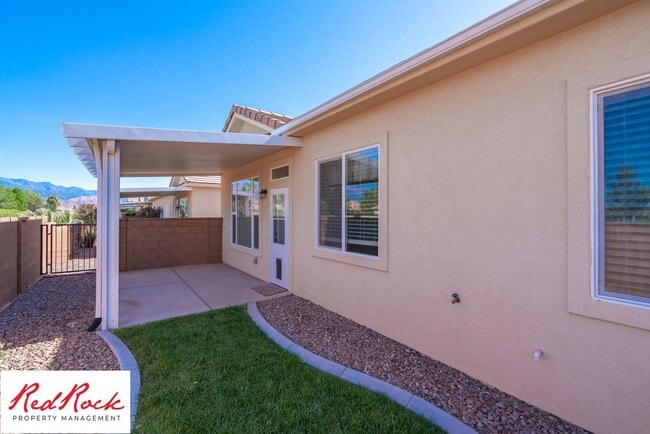 Building Photo - 2 Bedroom Townhome in Sky Ridge, Hurricane