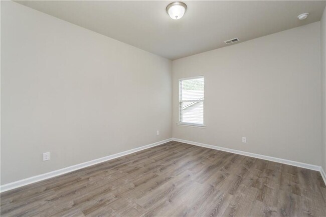 Building Photo - 67 Summer House Ct