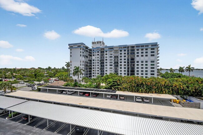 Building Photo - 3901 S Flagler Dr
