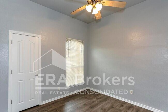 Building Photo - 5608 Hunters Ridge Trail