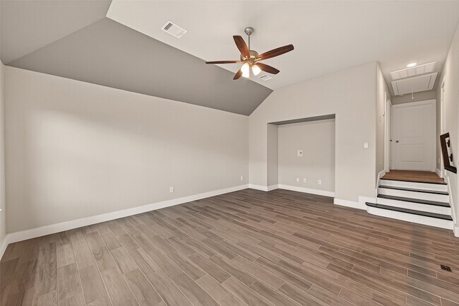 Building Photo - 2619 Lilac Point Ln