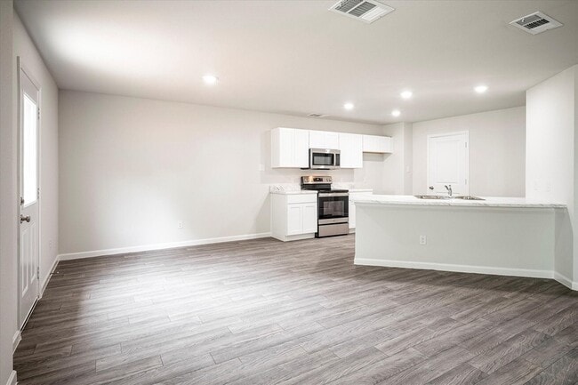 Building Photo - 7352 Tin Star Dr