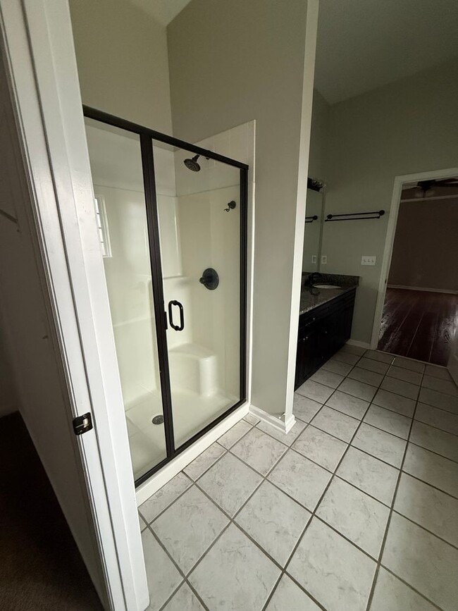 Building Photo - 1500 Cedar Hill Trail