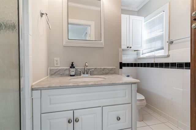 Building Photo - 4146 Normandy Ave