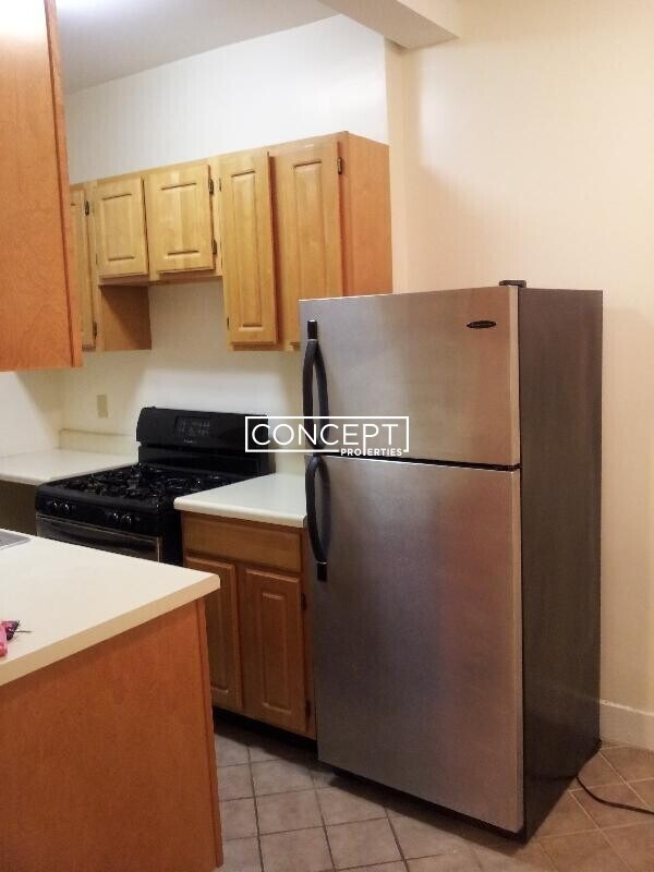 Building Photo - 1610A Massachusetts Ave. Unit 1B