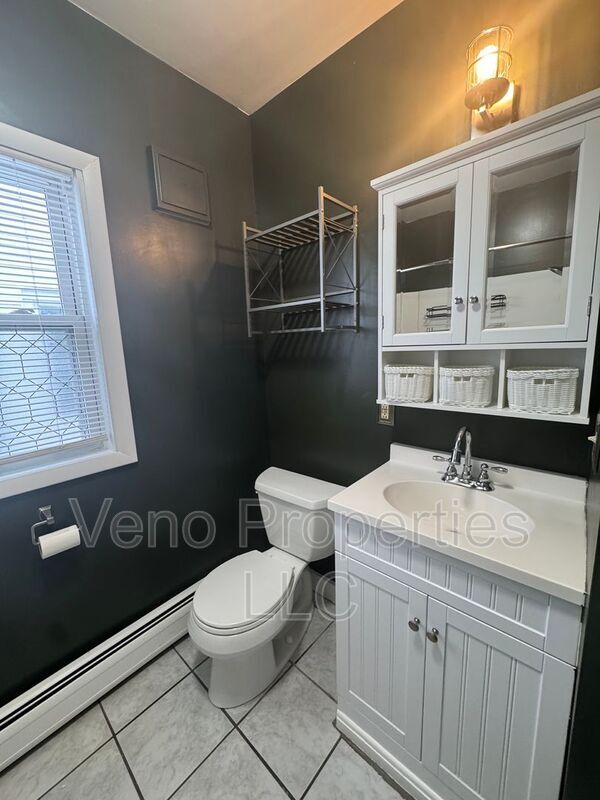 Building Photo - 1401 Belmont Ave