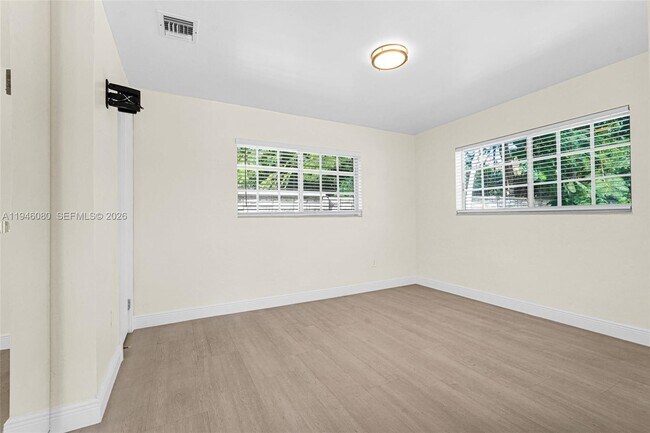 Building Photo - 5781 SW 25th St