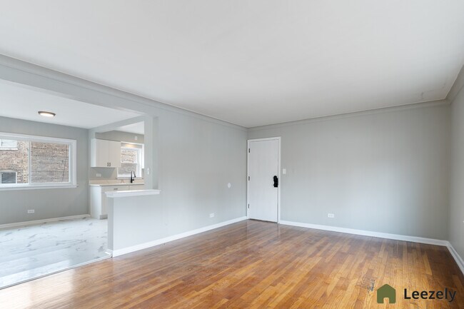 Building Photo - 2457 W 69th St