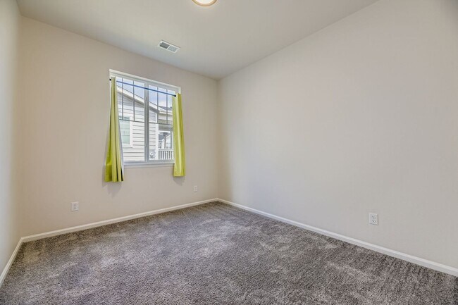 Building Photo - Beautiful 4-Bedroom Ranch Home in highly s...