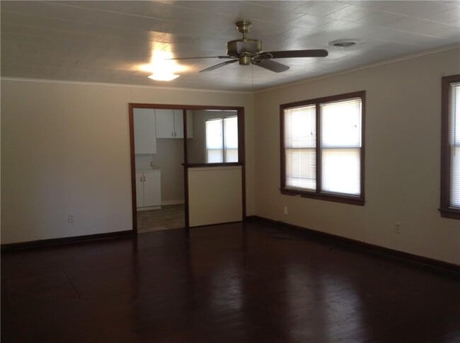 Building Photo - 2090 S Mt Olive St