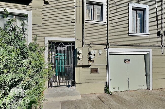 Building Photo - 1806 Filbert St