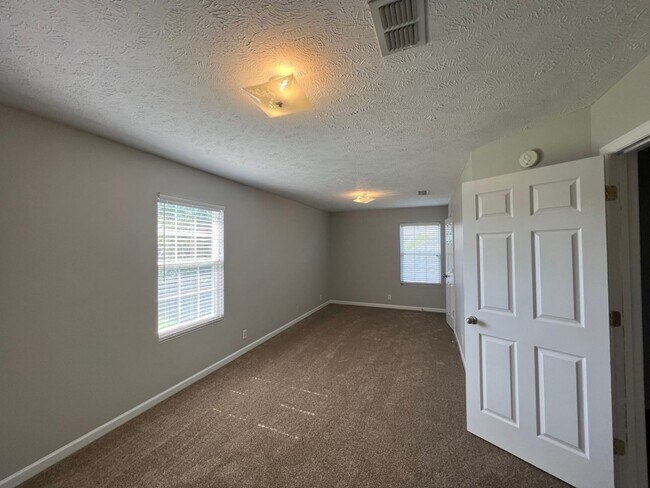 Building Photo - 1836 Antebellum Dr