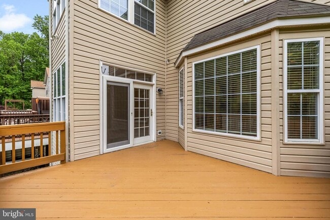 Building Photo - 530 Limerick Cir