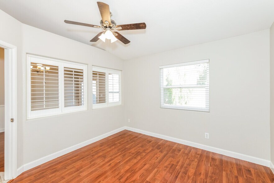 Building Photo - 5208 Still Breeze Ave