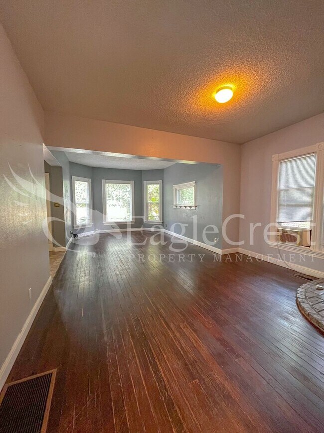Building Photo - 538WASH