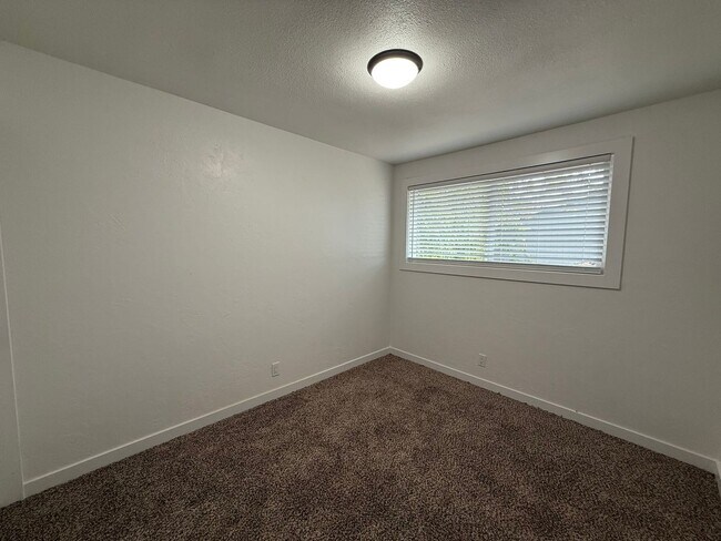 Building Photo - 4012so