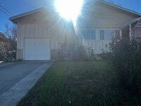 Building Photo - 5335 Castle St