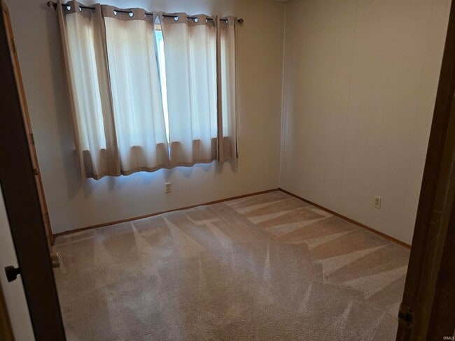 Building Photo - 1619 W Arlington Rd