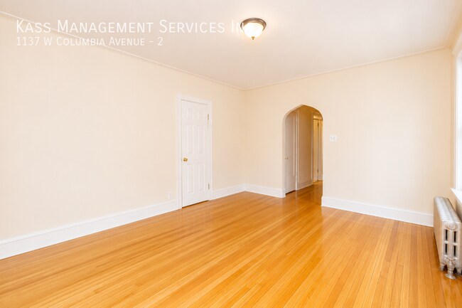 Building Photo - 1137 W Columbia Ave