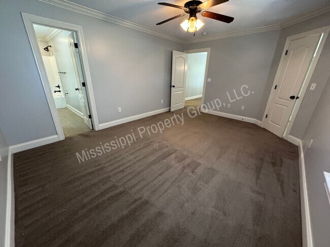 Building Photo - 3BR/3BA For Rent