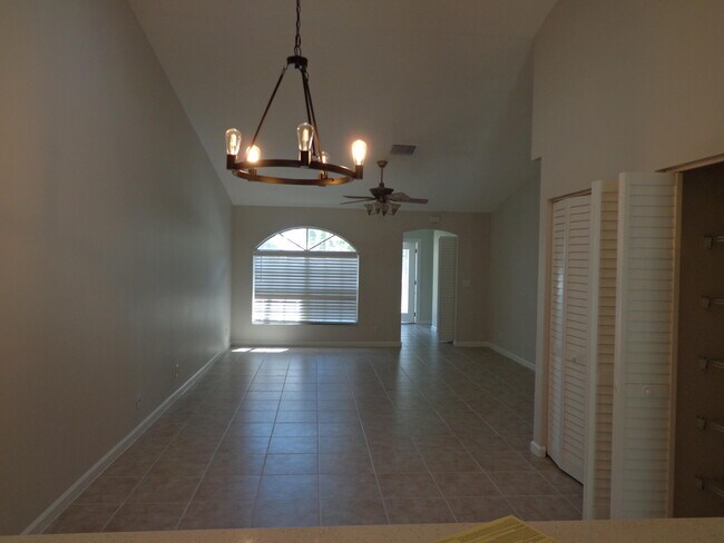 Building Photo - 1169 Mulberry Pl