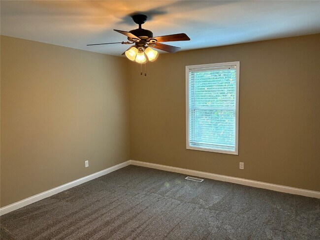 Building Photo - 1118 Marathon Dr