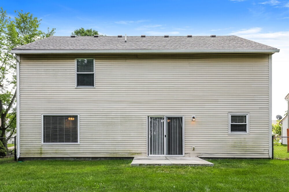 Building Photo - 304 E Pine Ridge Dr